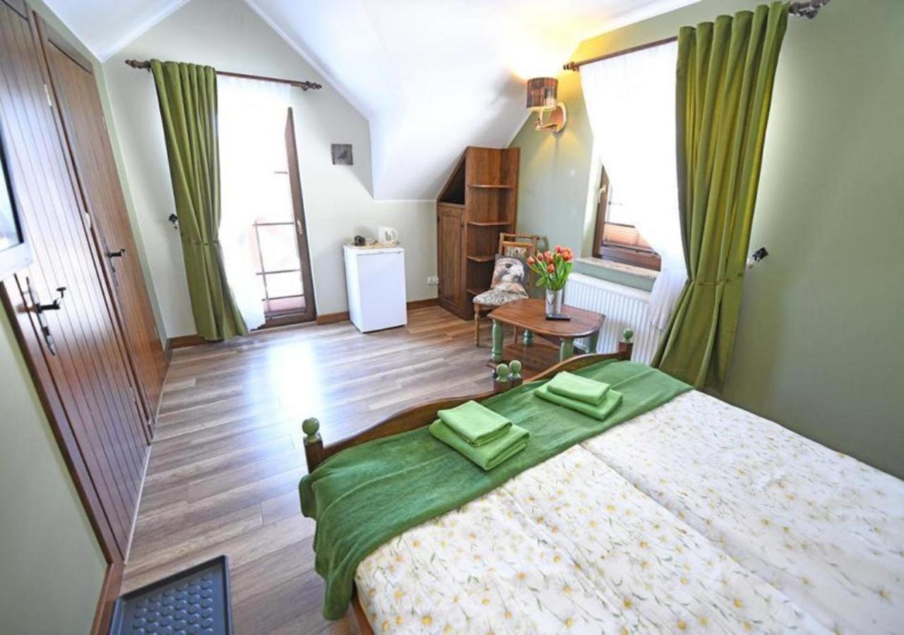 KrzesznaGosciniec Malinowka住宿加早餐旅馆 外观 照片